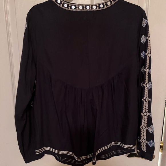 Navy embroidered boho top w/sequins Vneck long button slee - Picture 10 of 11